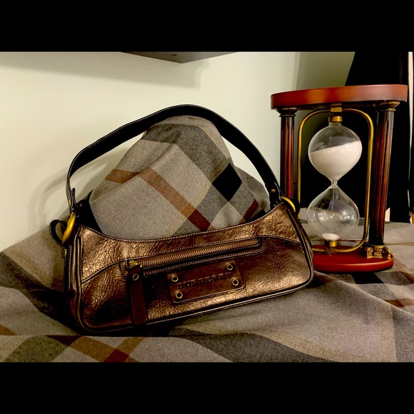 Burberry purse - Picture 1 of 8